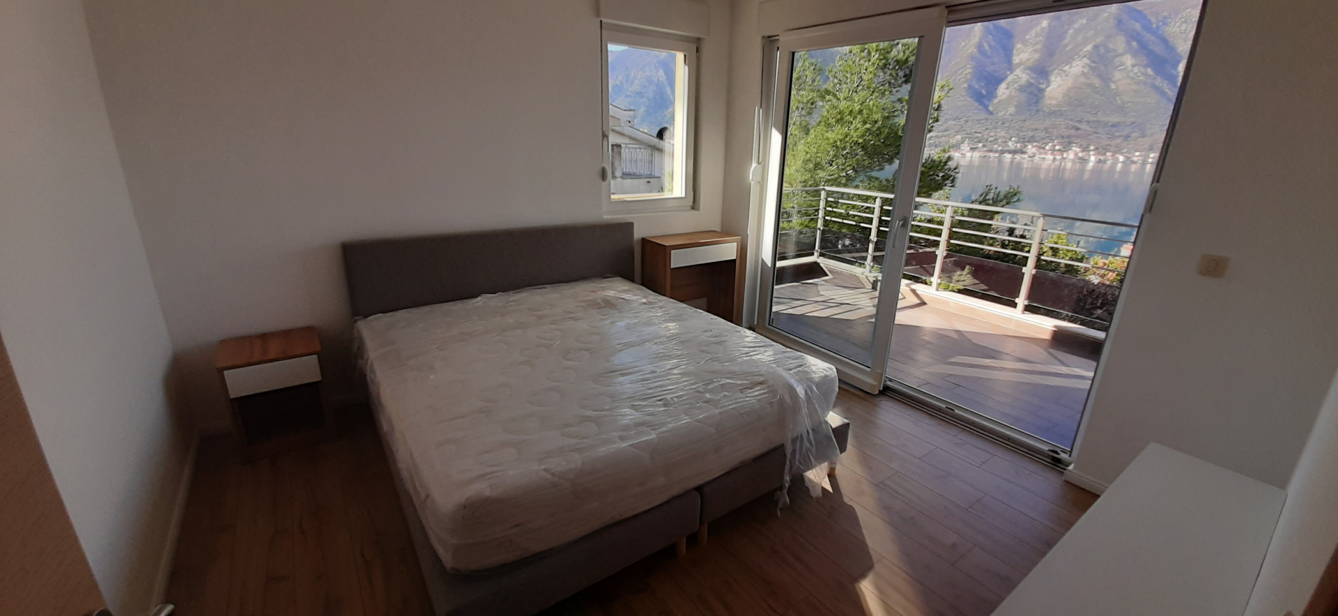 Trosoban Stan Dobrota 171m2 - 23