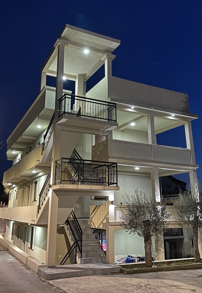 Budva'da bir yıllıgına kiralık 55m2 Daire - 12