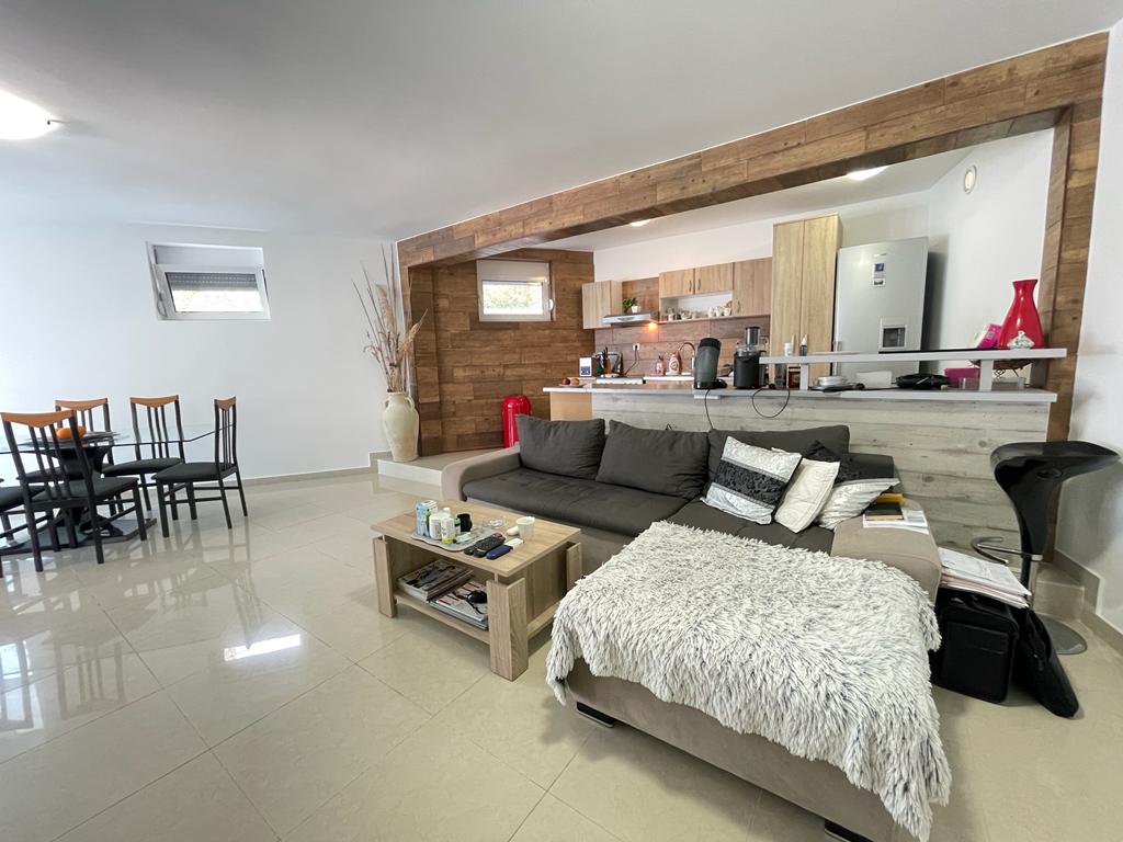 Villa Dobra Voda 300m2 - 9