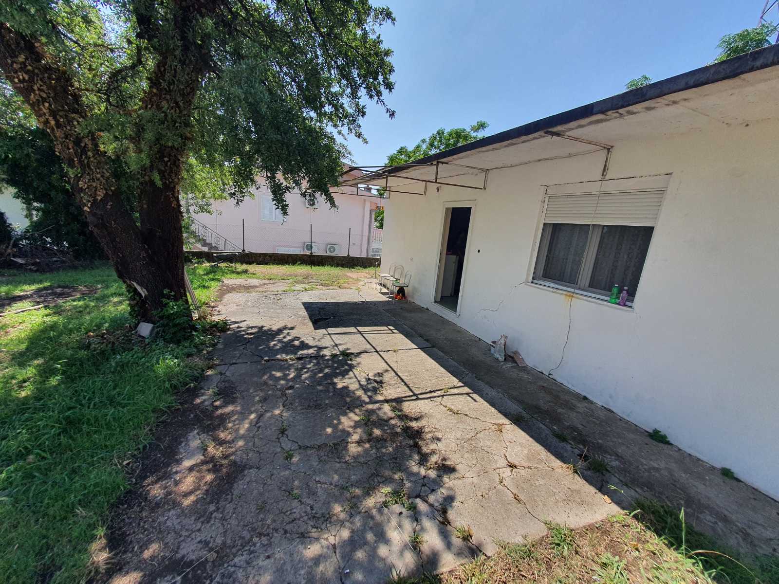 Sutomore'de 70m2'lik Arazi - 2