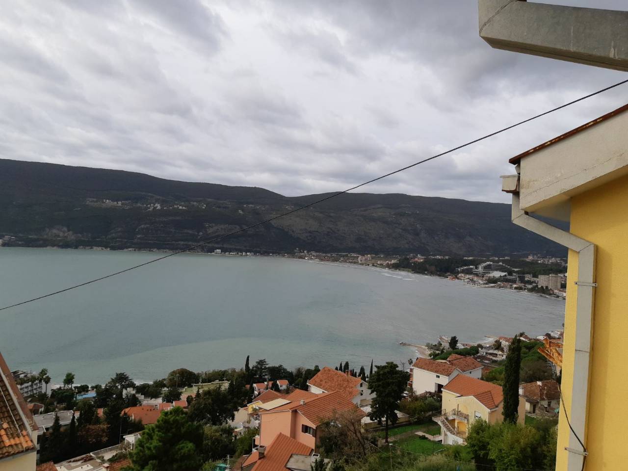 Herceg Novi'de 51m2'lik Daire