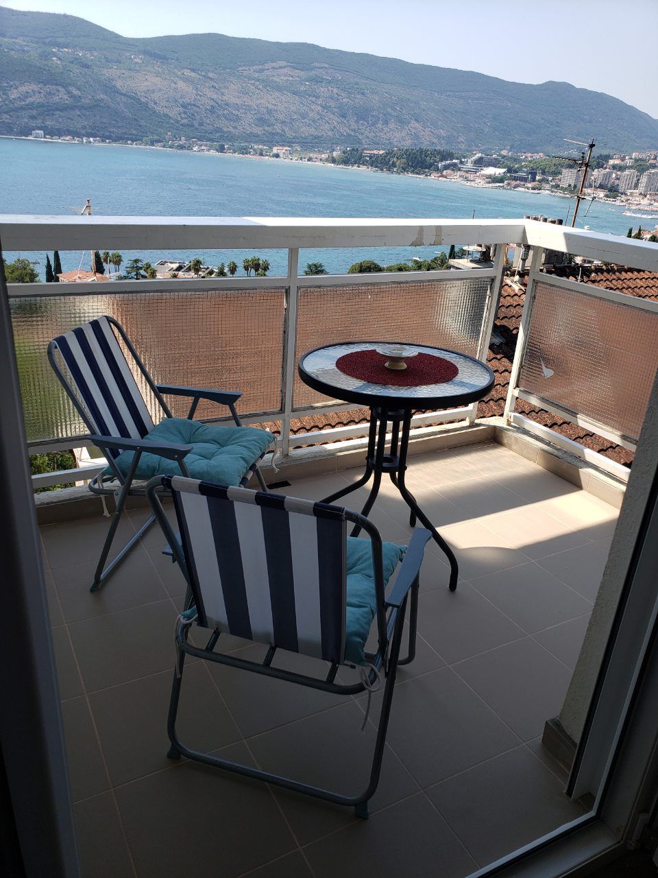 Stan za Izdavanje Herceg Novi 45m2 - 4