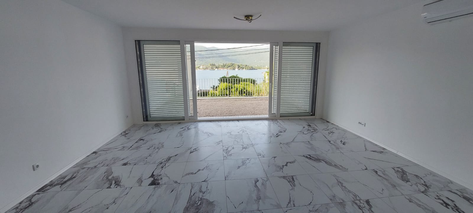 Lustiva'da 100m2'lik Yeni Daireler - 2