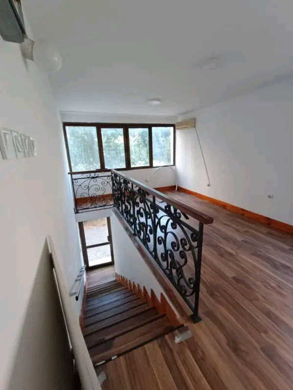 Bar'da 32m2'lik Ticari Alan - 6