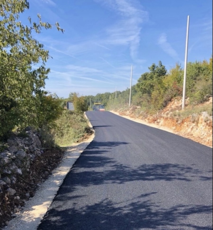 Land Gorana 18500m2 - 2