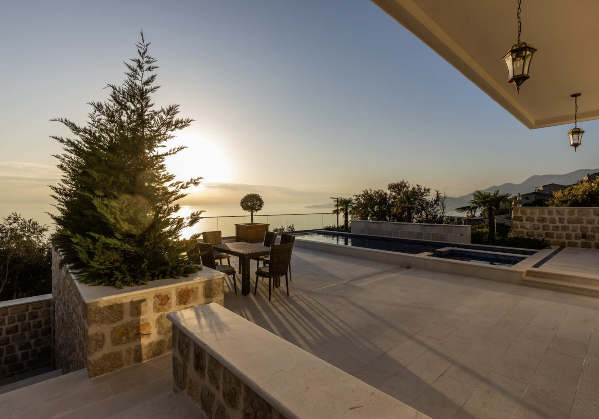 Villa Rezevici 390m2 - 10