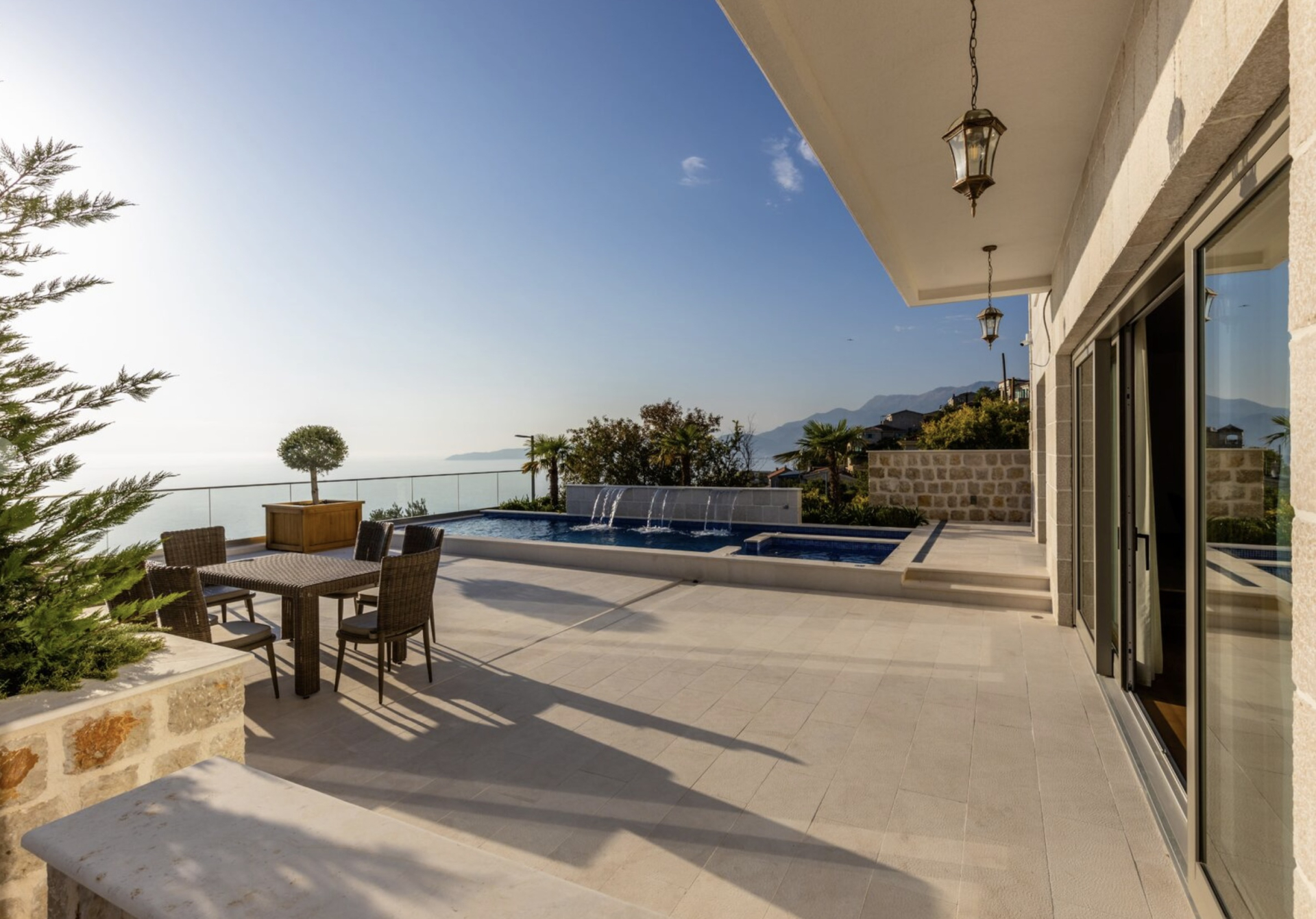 Villa Rezevici 390m2 - 11