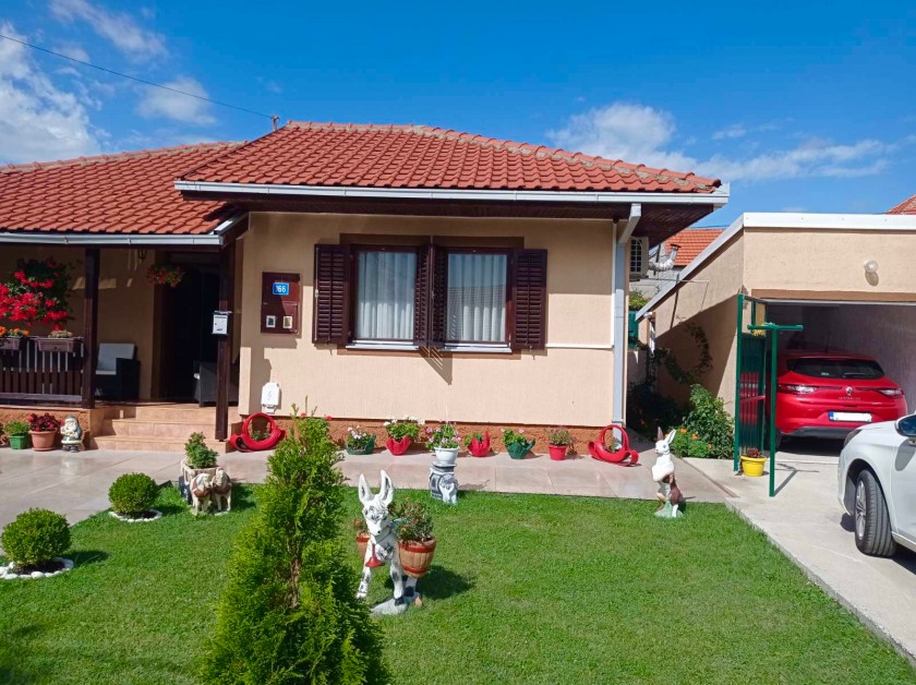 House Cetinje 65m2 - 4