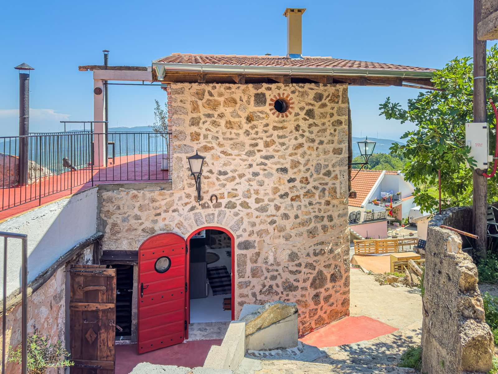 Kuca Bar 240m2