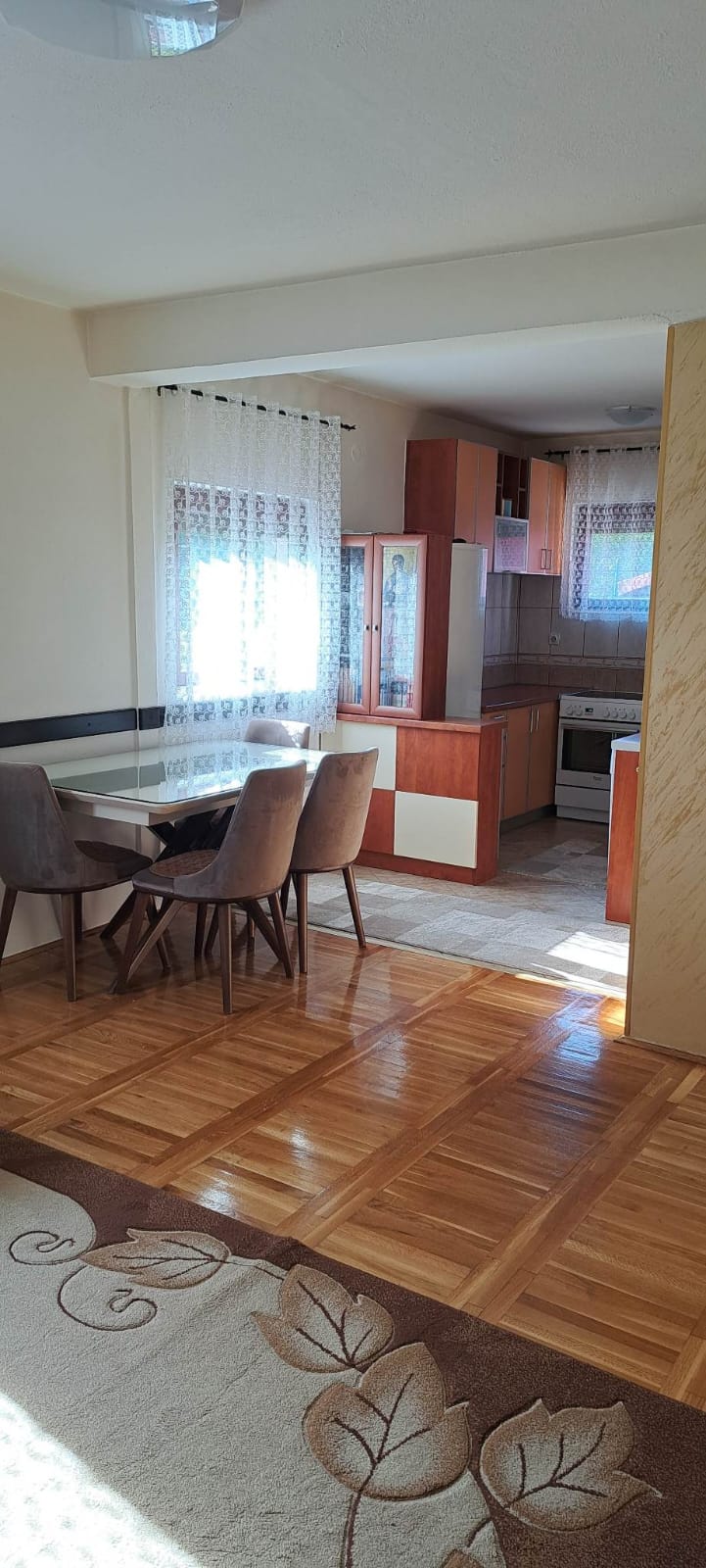 Two Houses Cetinje 123m2 - 10