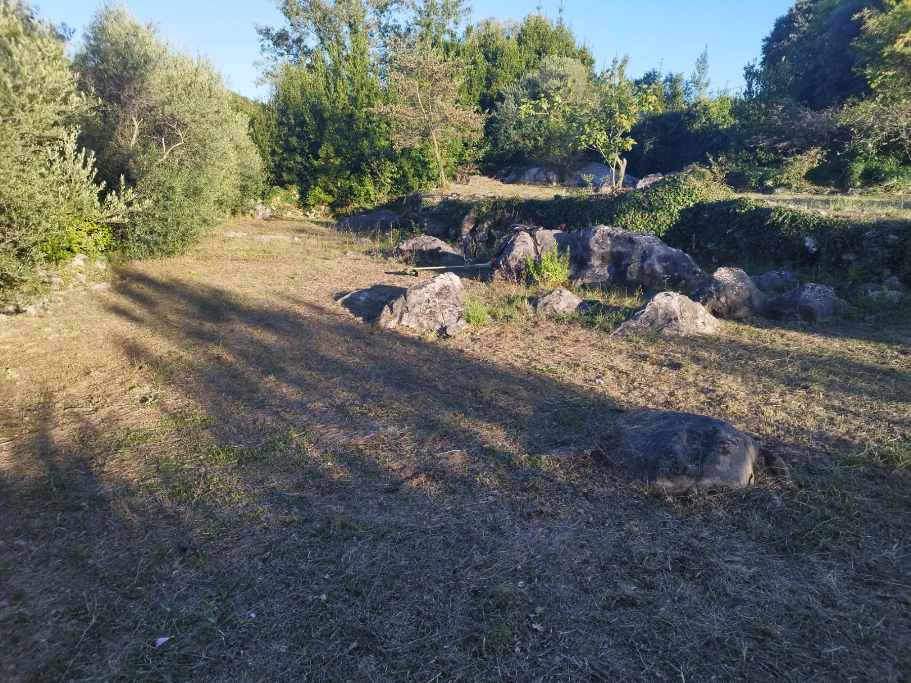 Donji Grbalj'de 1100m2'lik Arazi - 3