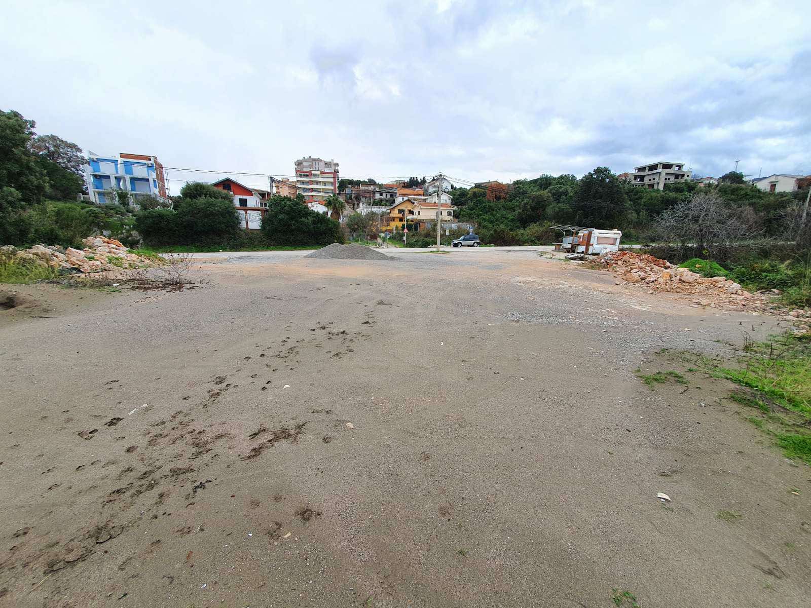 Utjeha'da Kentsellesmis 2050m2'lik Arazi - 8