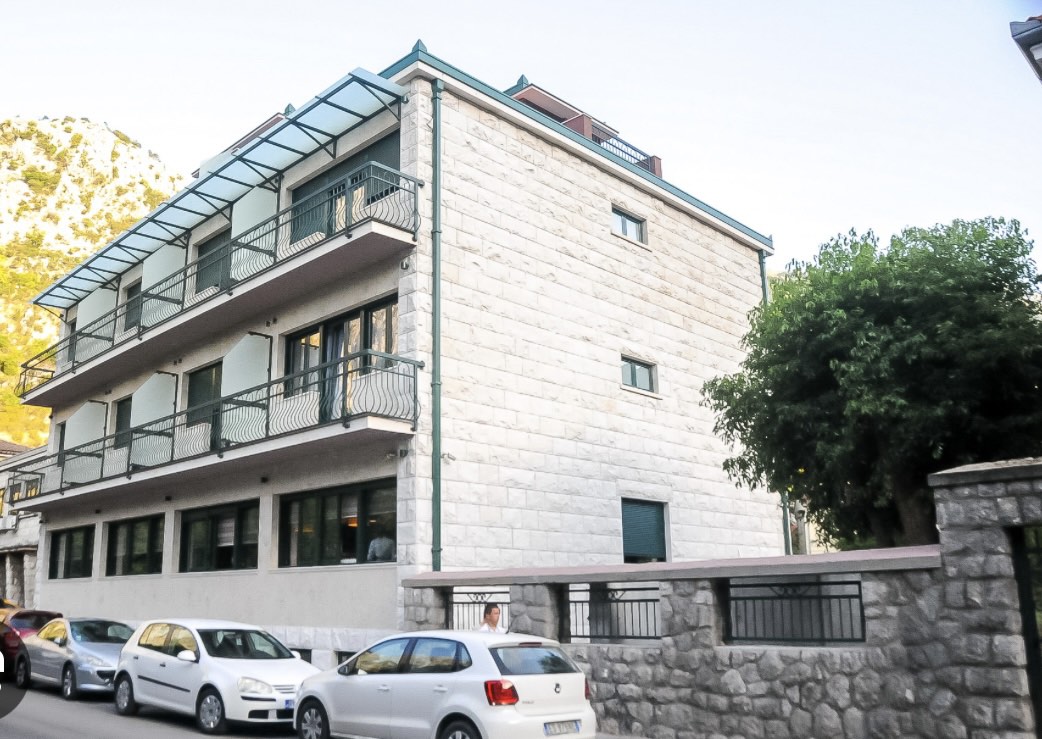 Hotel Skaljari 1000m2 - 3