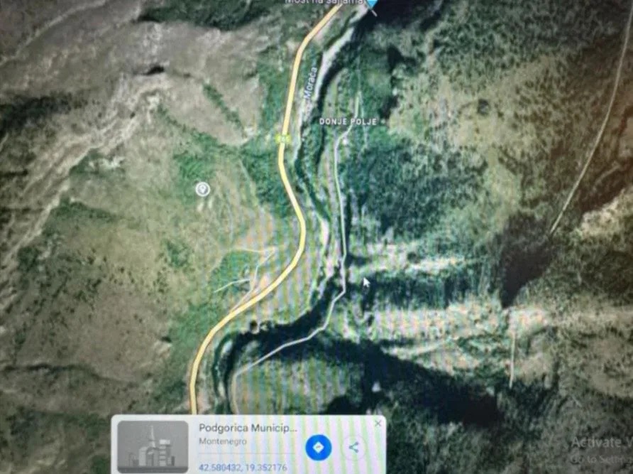 Rijeci Piperskoj'da 255667m2'lik Arazi - 2