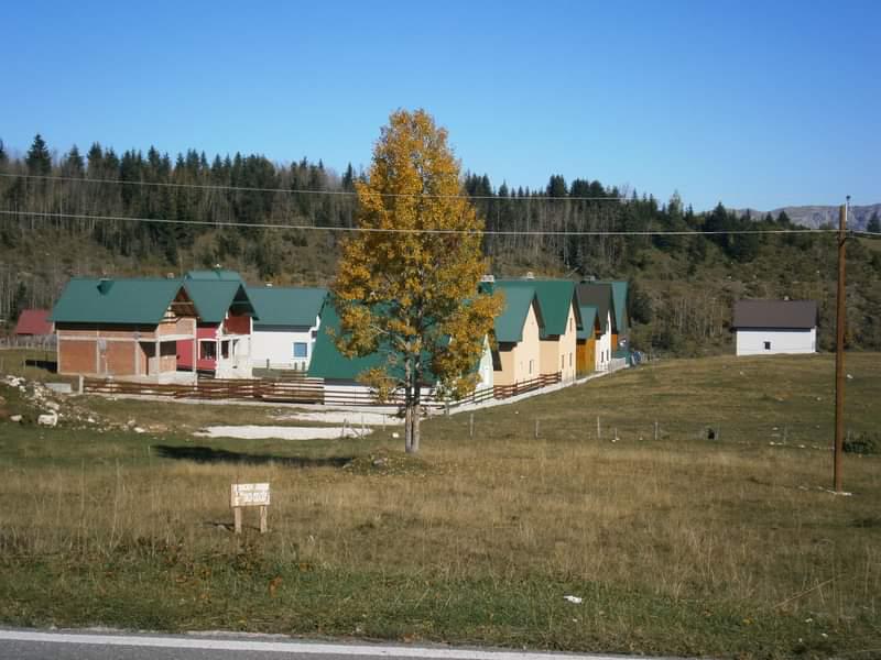 Urbanizovan Plac Mezdo 2000m2