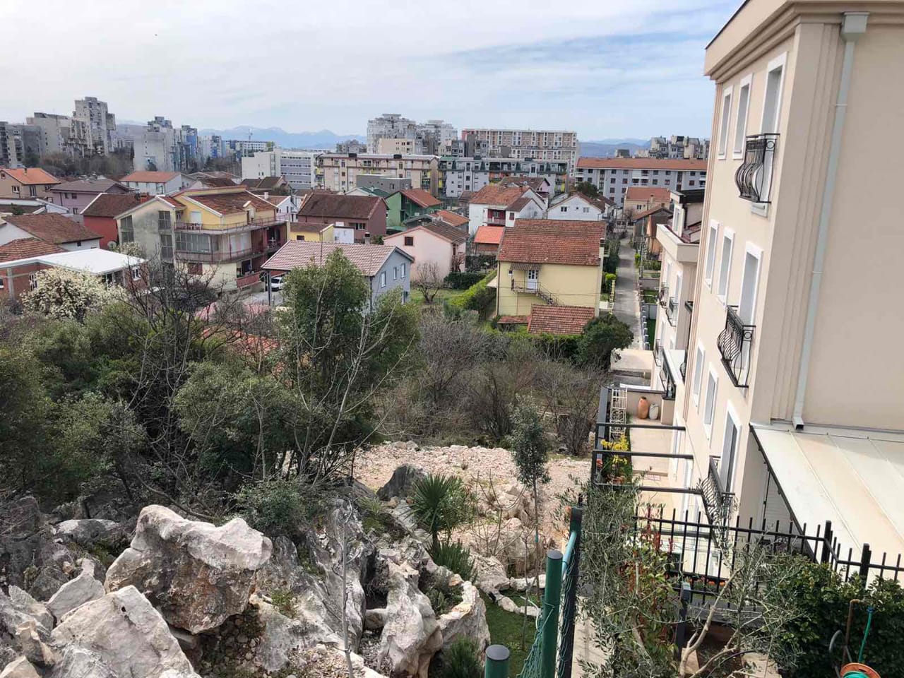 Dalmatinska'da 788m2'lik Kentsellesmis Arazi - 3