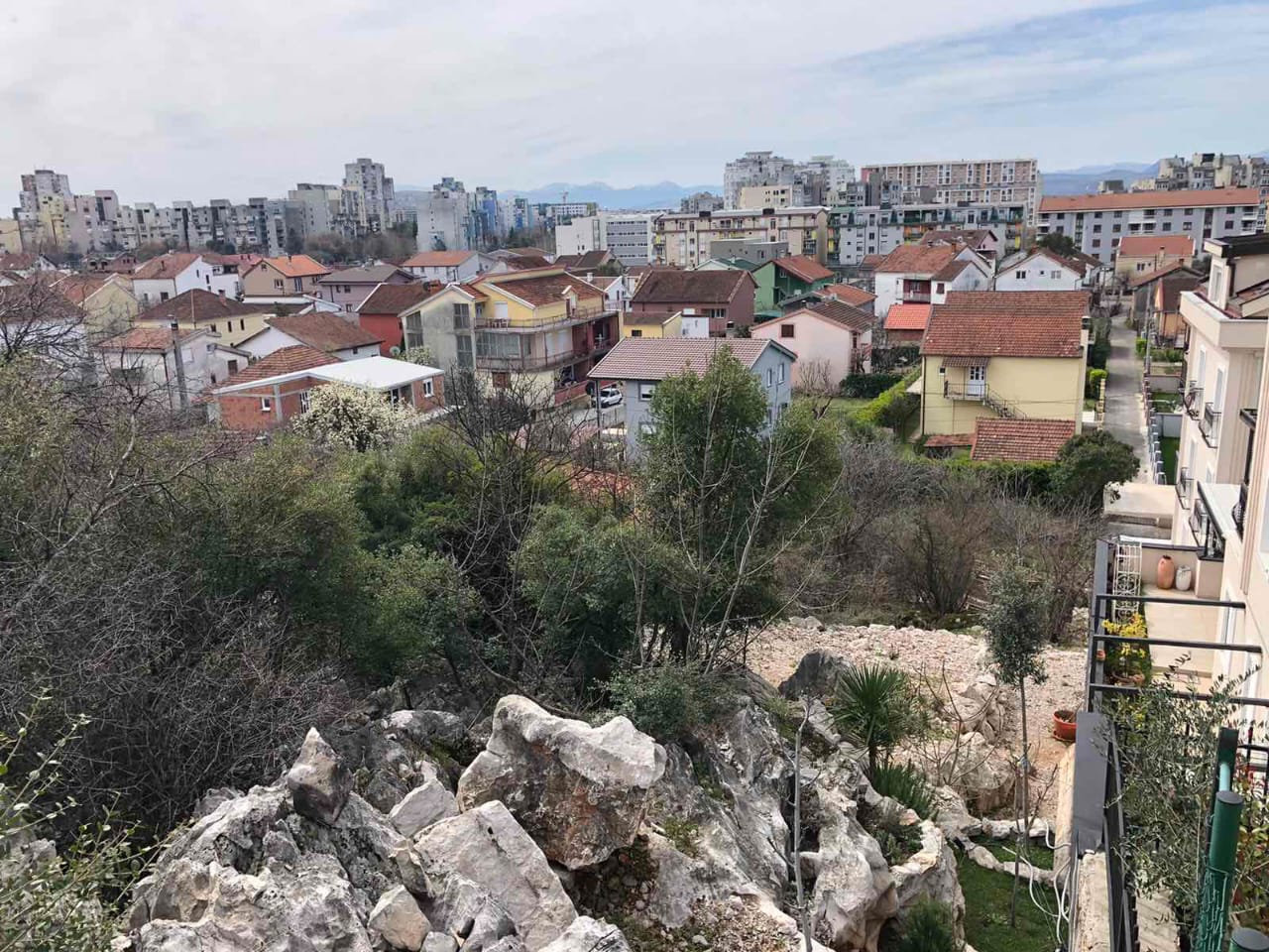 Dalmatinska'da 788m2'lik Kentsellesmis Arazi - 2