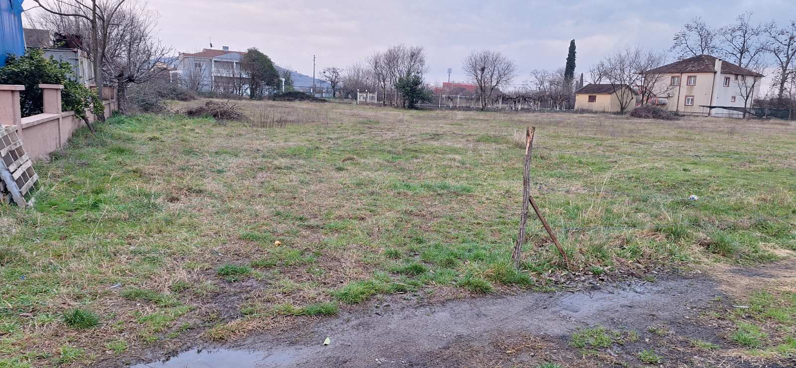 Donja Gorica'da 1328m2'lik Arsa - 3