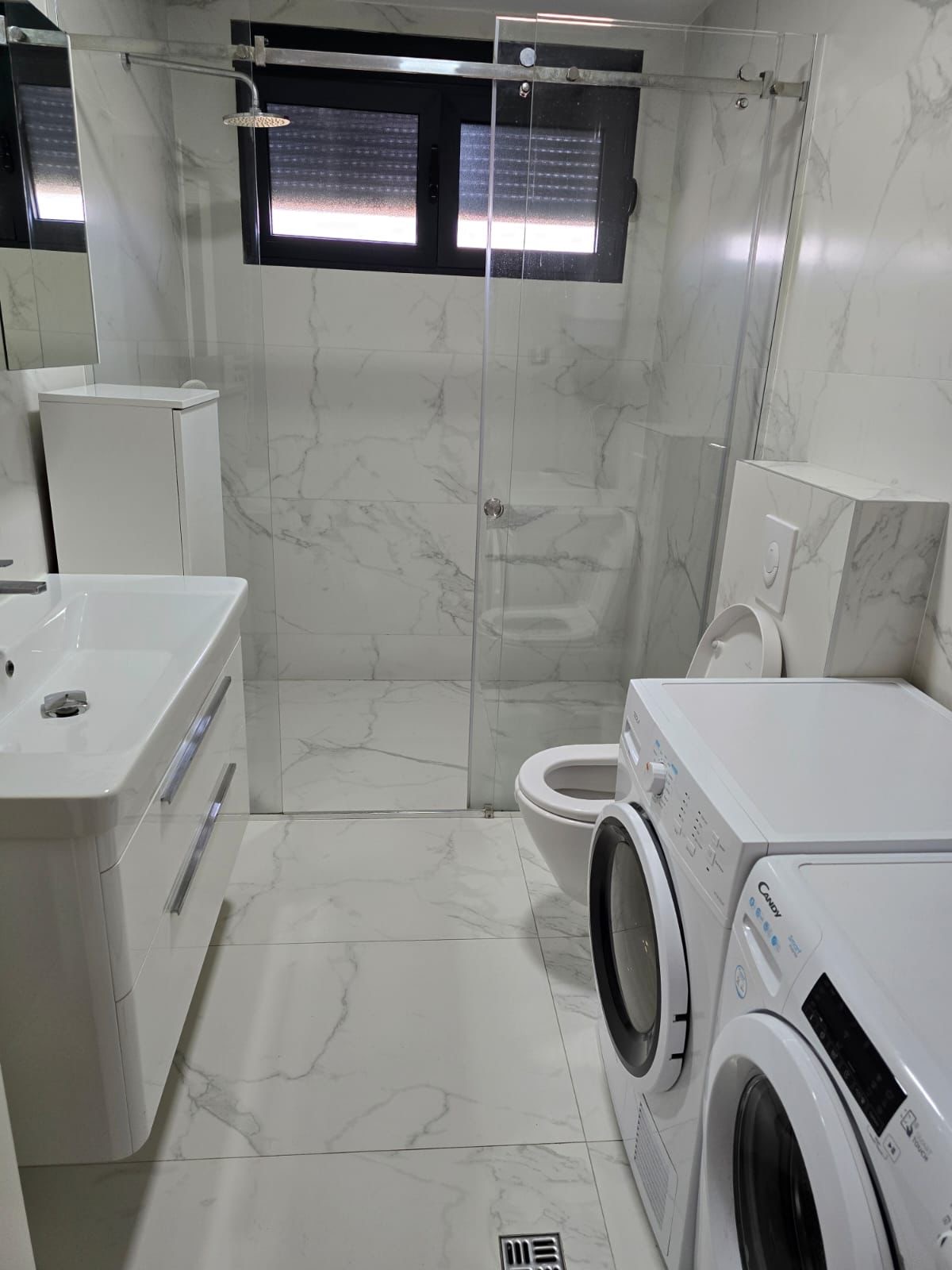 Luksuzan stan za izdavanje Dalmatinska 130m2 - 5