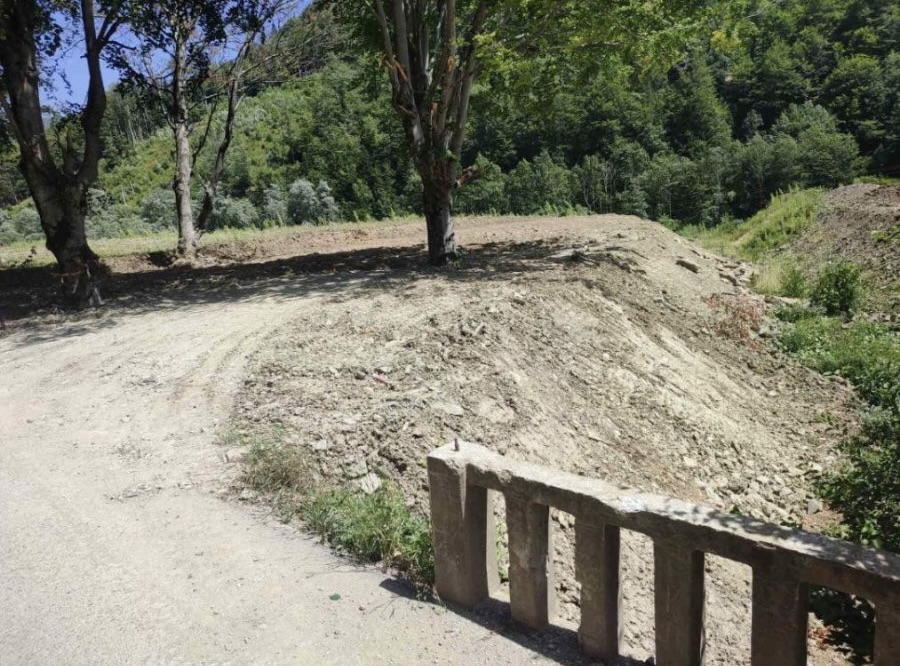 Jabuka'da 1660m2'lik Kentsellesmis Arazi - 4