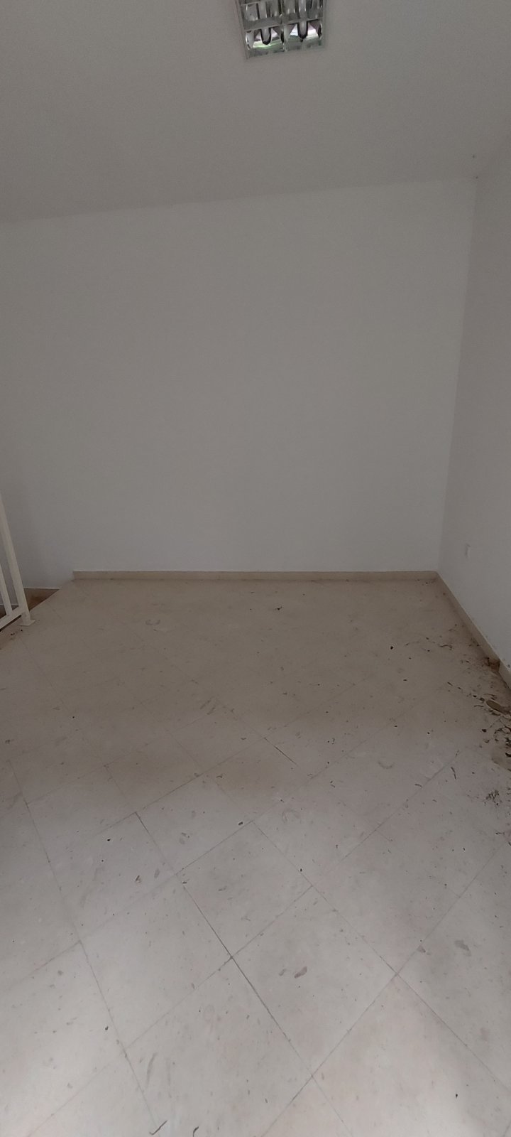 Lapa Kata'da 64m2'lik Işyeri - 3