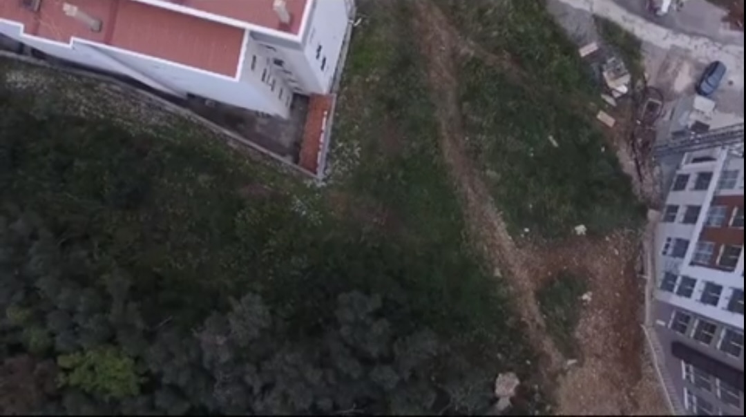 Becici'de Kentsellesmis 520m2'lik Arazi - 7