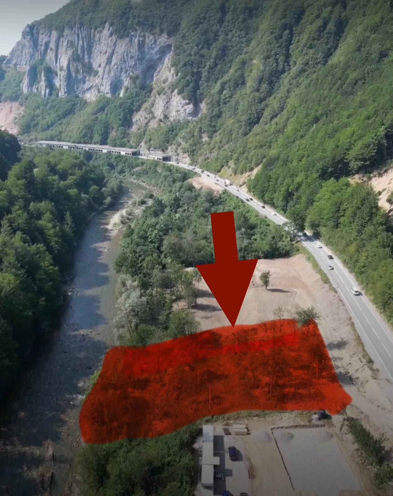 Kolasin'de 1250m2'lik Kentsel Arazi - 2