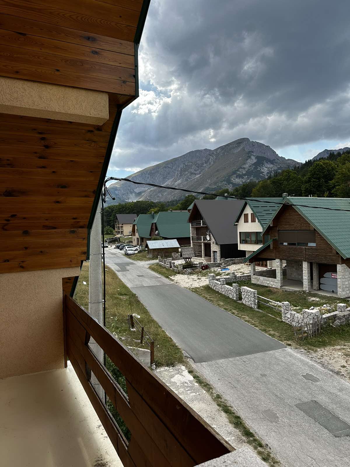 Moticki Gaj'da 200m2'lik Ev - 4