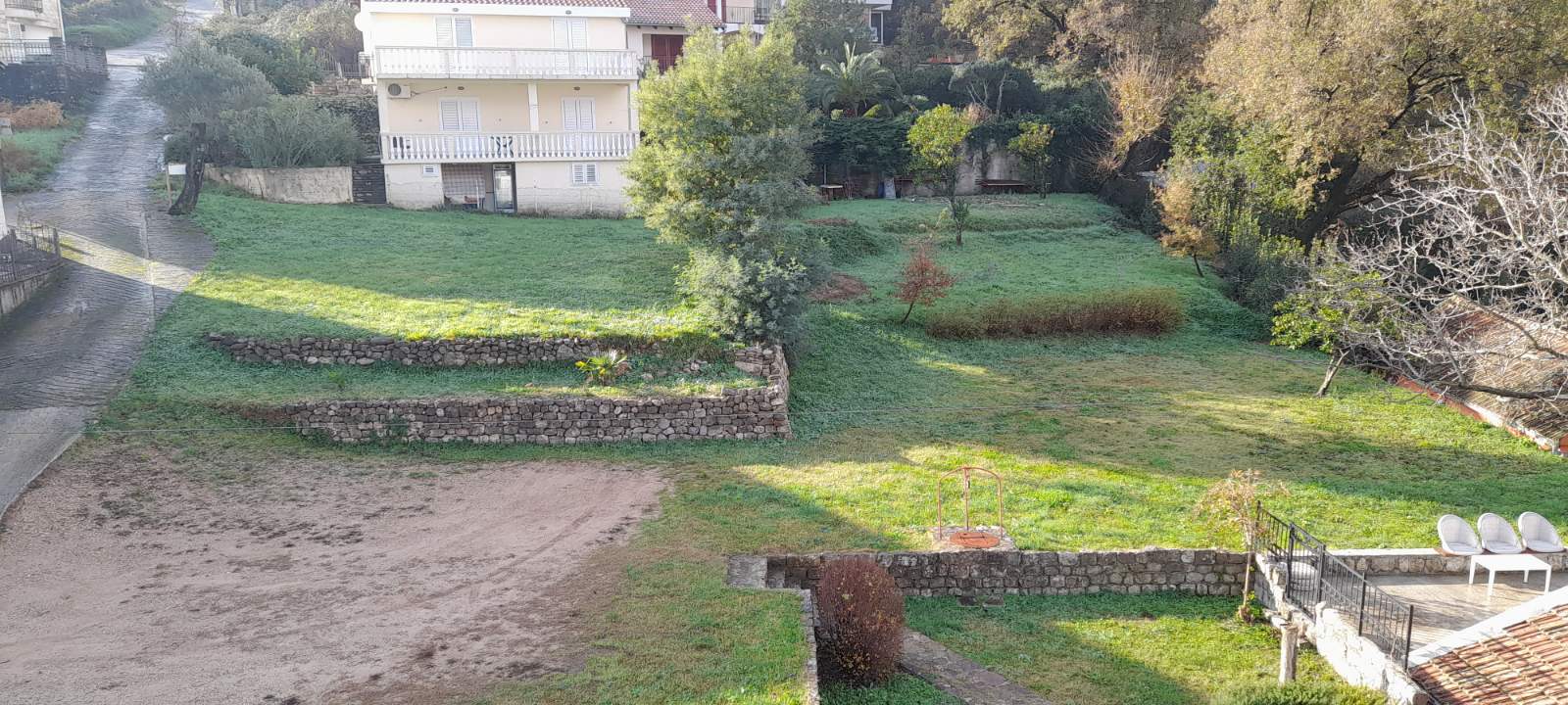 Urbanized Plot Prcanj 835m2 - 2