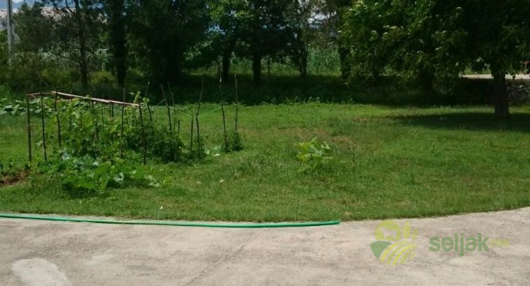 Land Spuz 4500m2 - 2