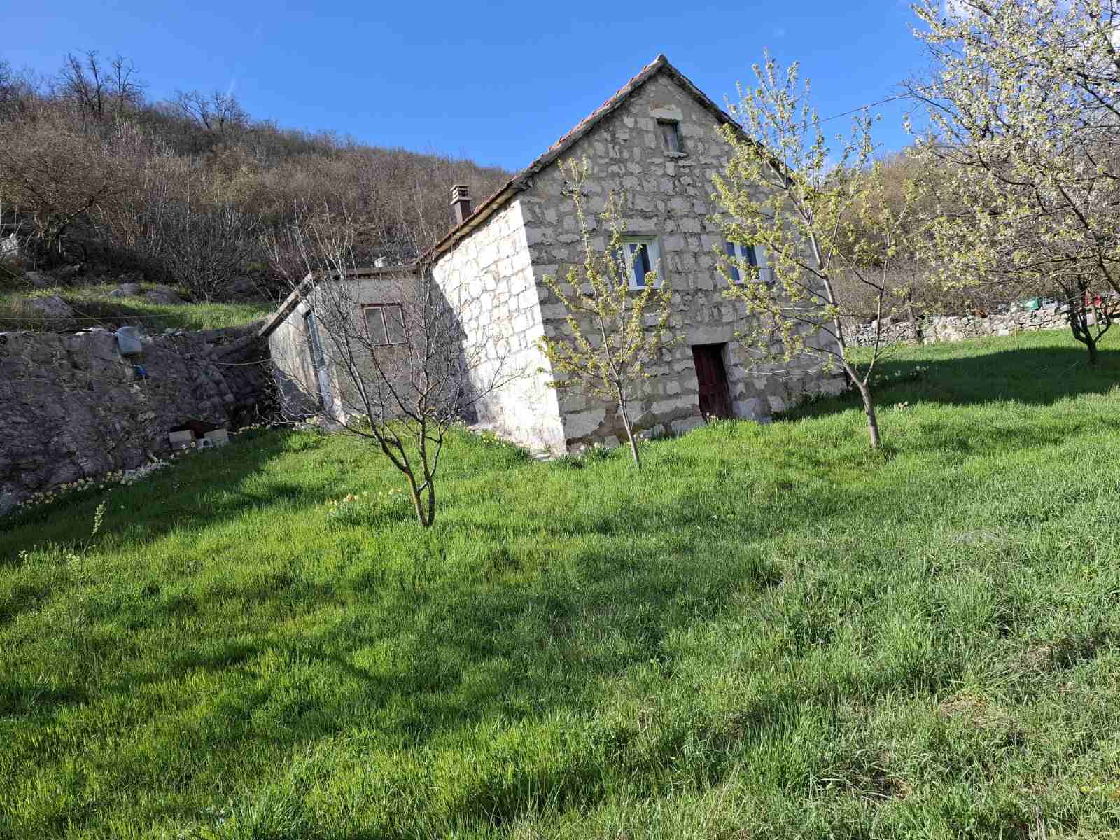 Land for Sale Niksic 1650m2 - 2