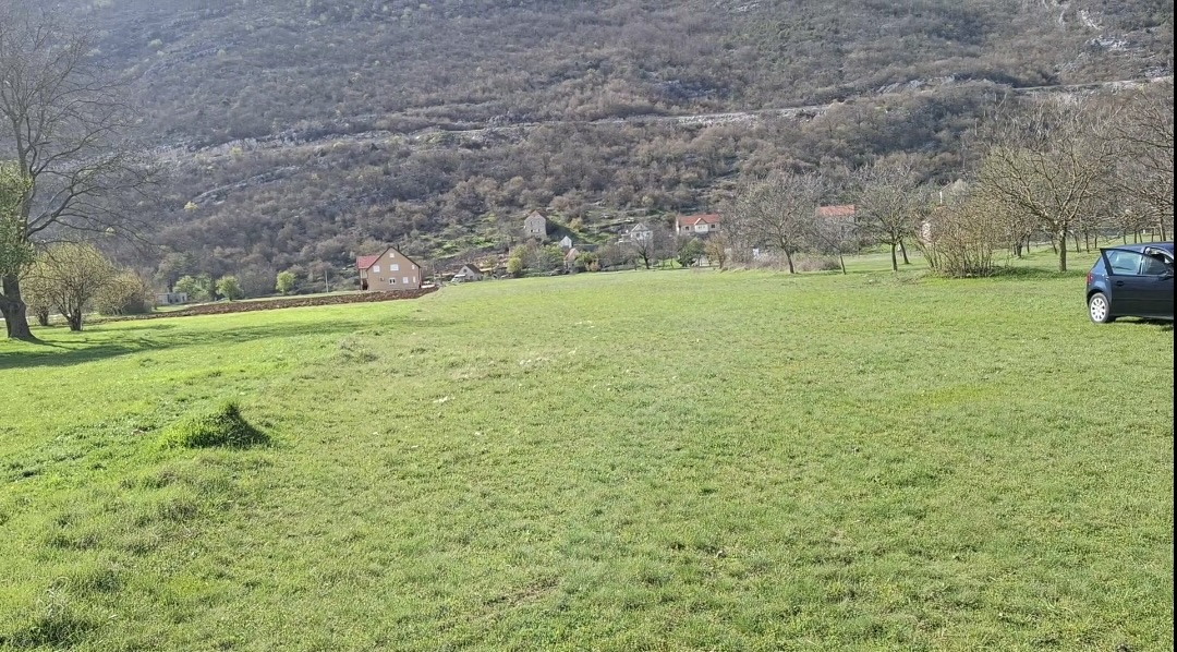 Land for sale Niksic 3600m2 - 2