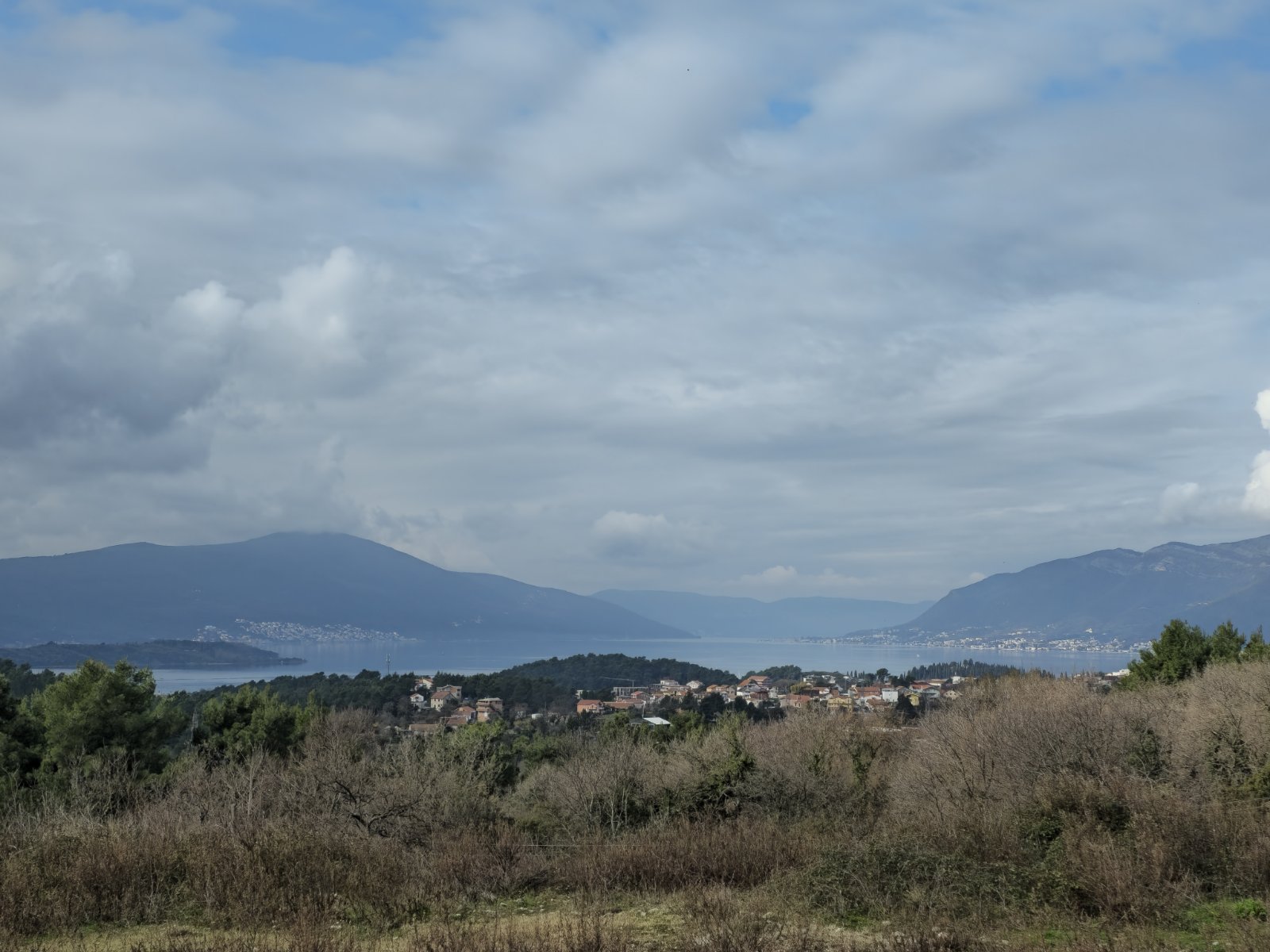 Urbanized Land for sale Kavac 1105m2 - 7