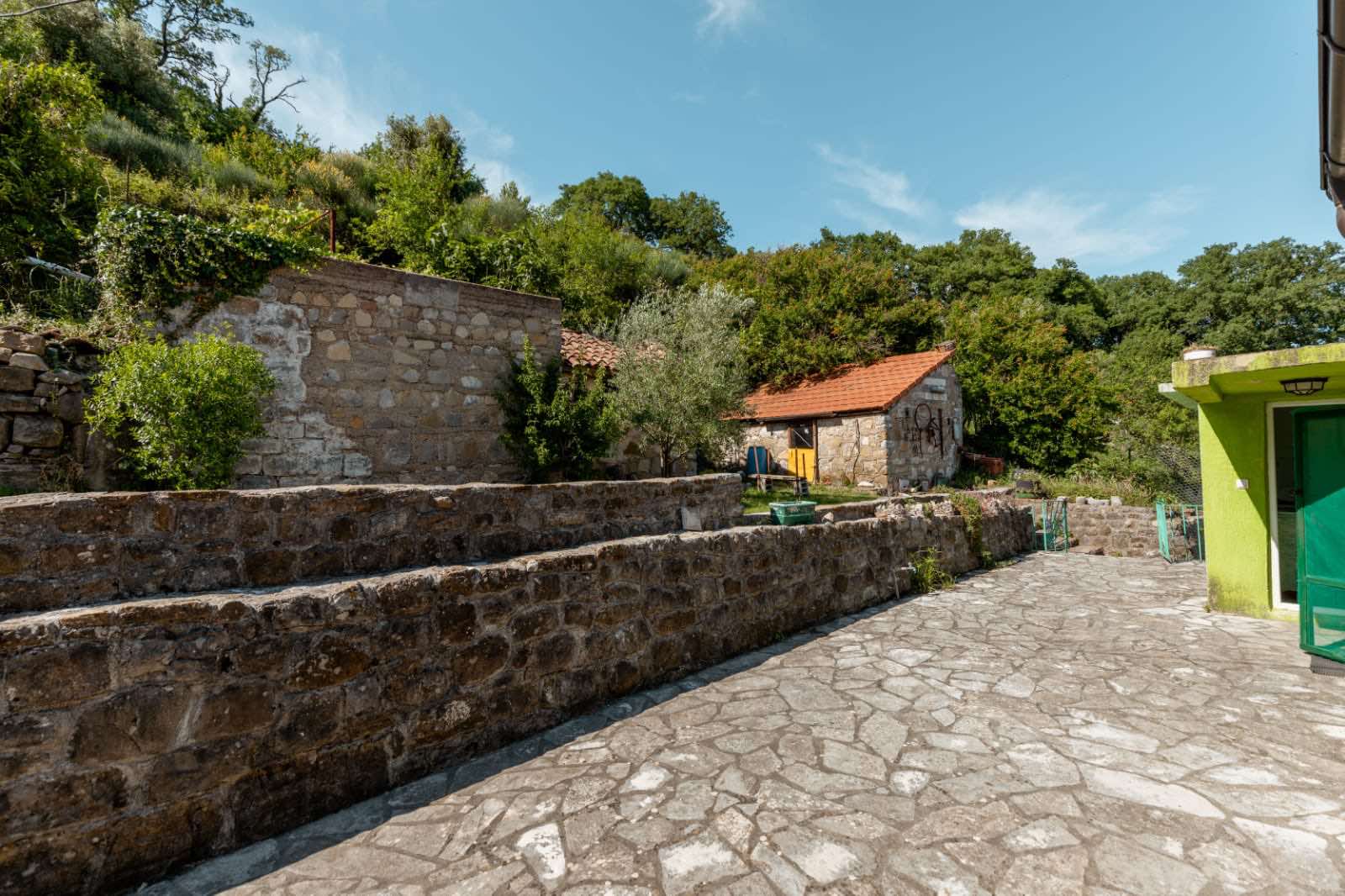 Urbanized land for sale Bijela 2122m2 - 5