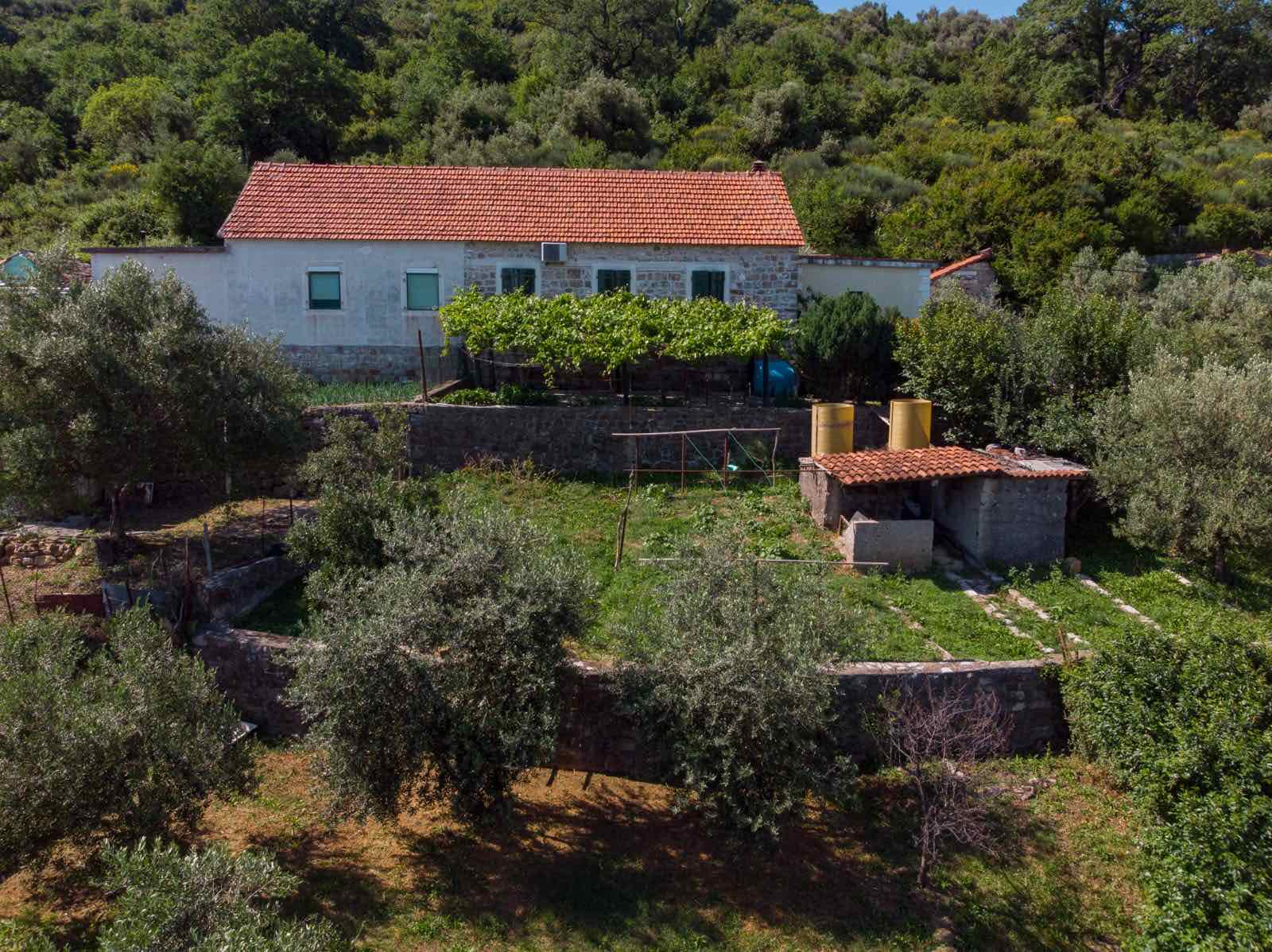 Urbanized land for sale Bijela 2122m2 - 12