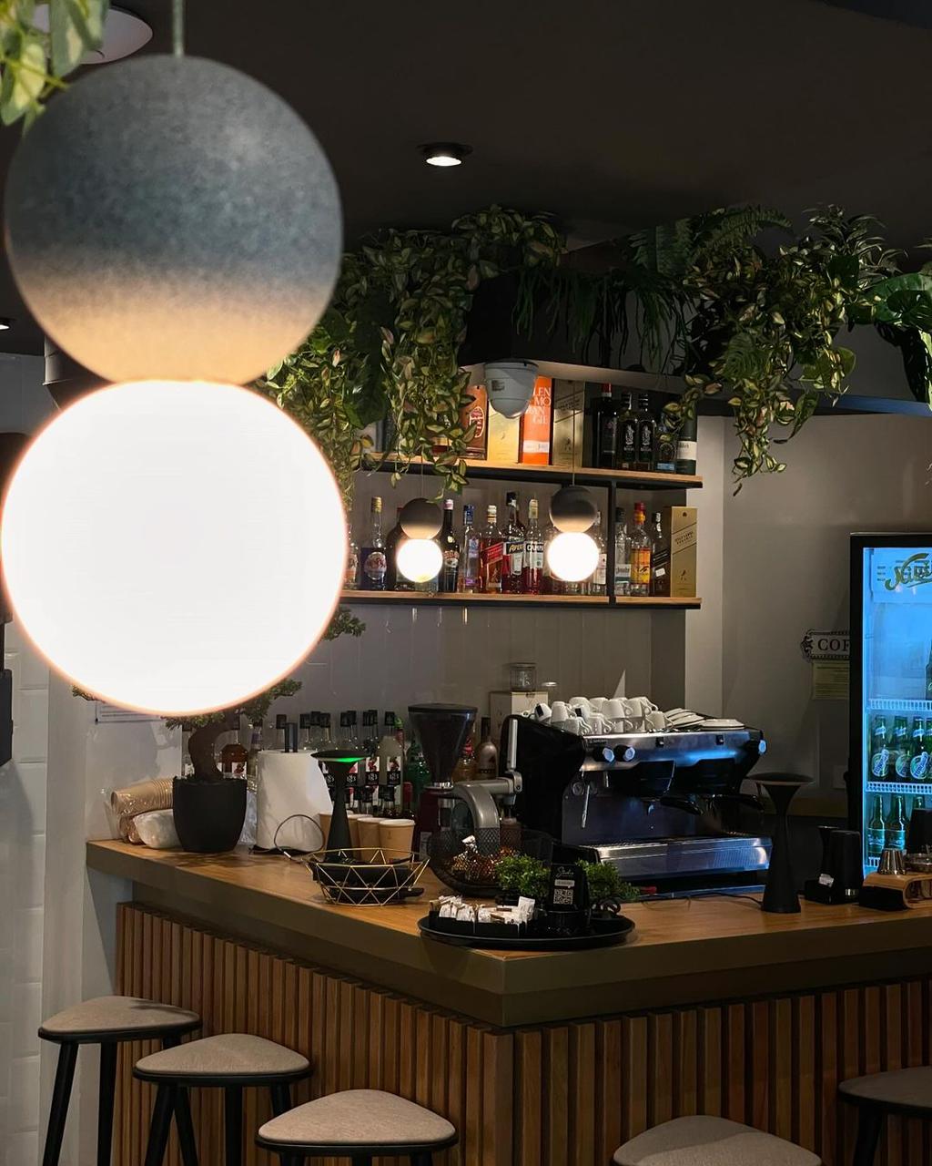 Budva’da satılık kafe 69m2 - 2