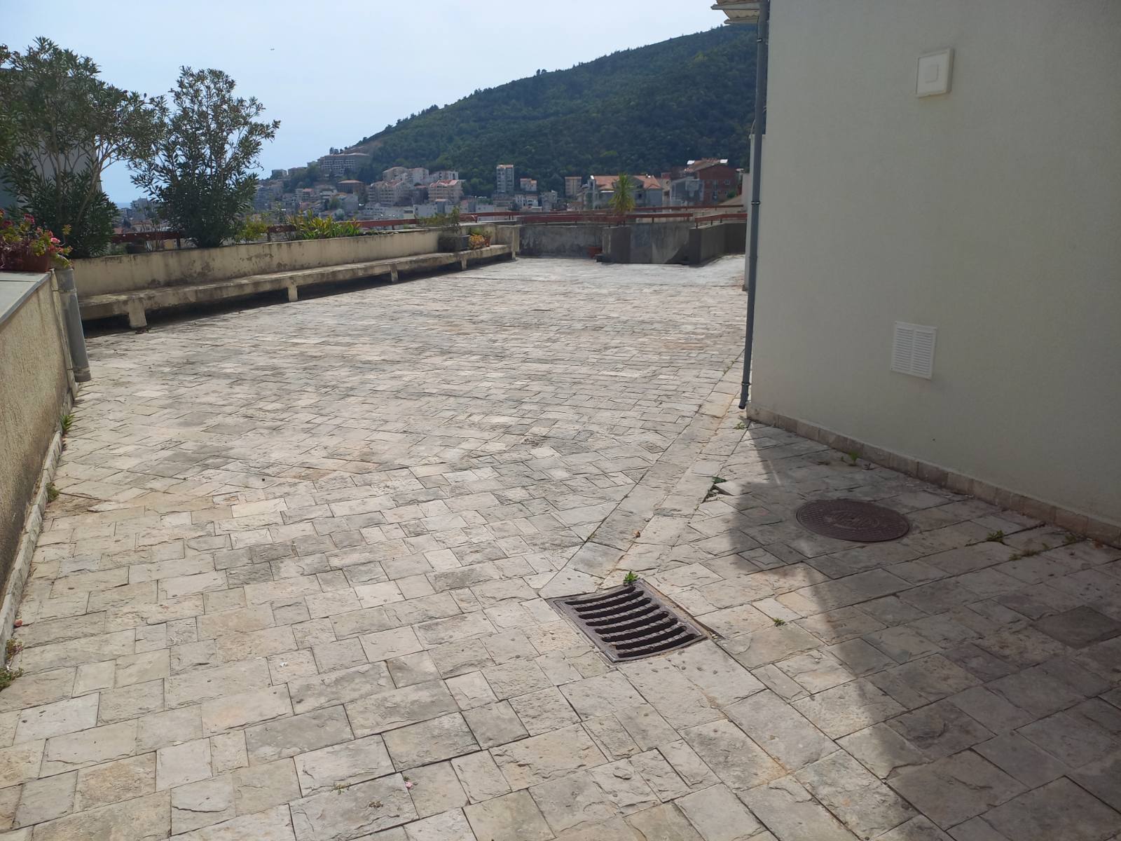 Two bedroom apartment for sale Budva 75m2 - 30