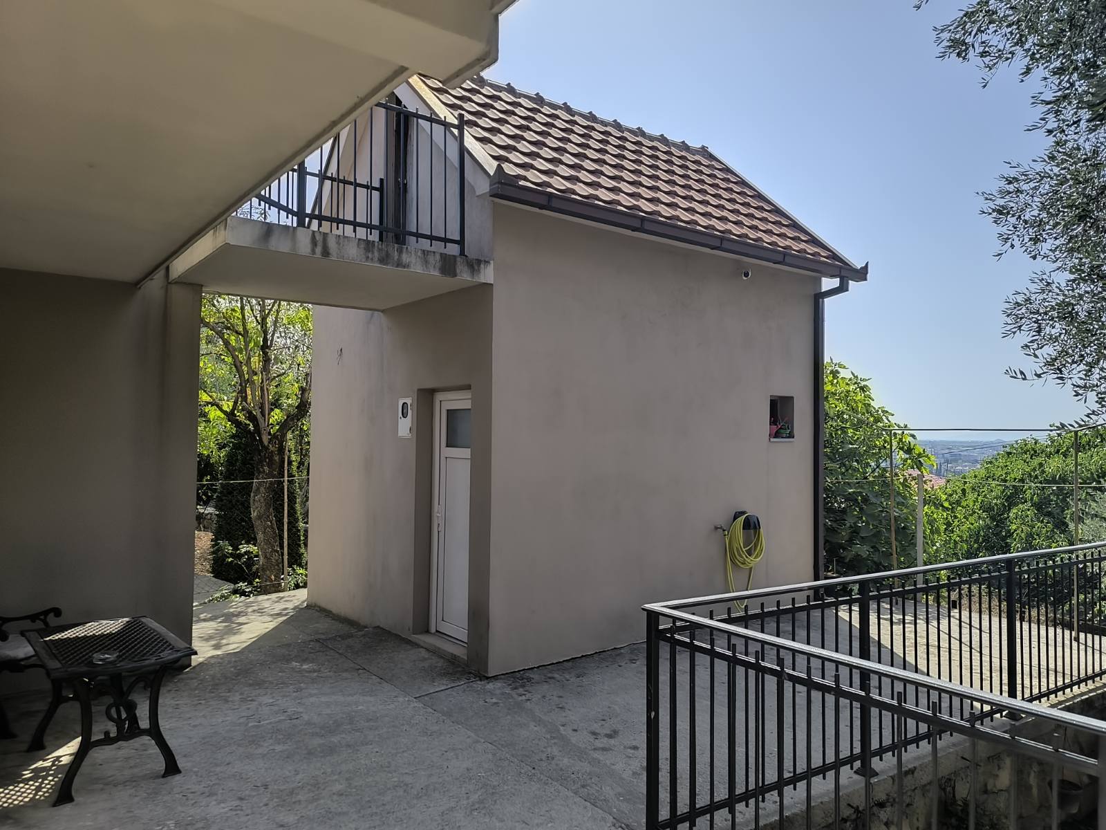 Kuća na prodaju Momišići 250m2 - 2