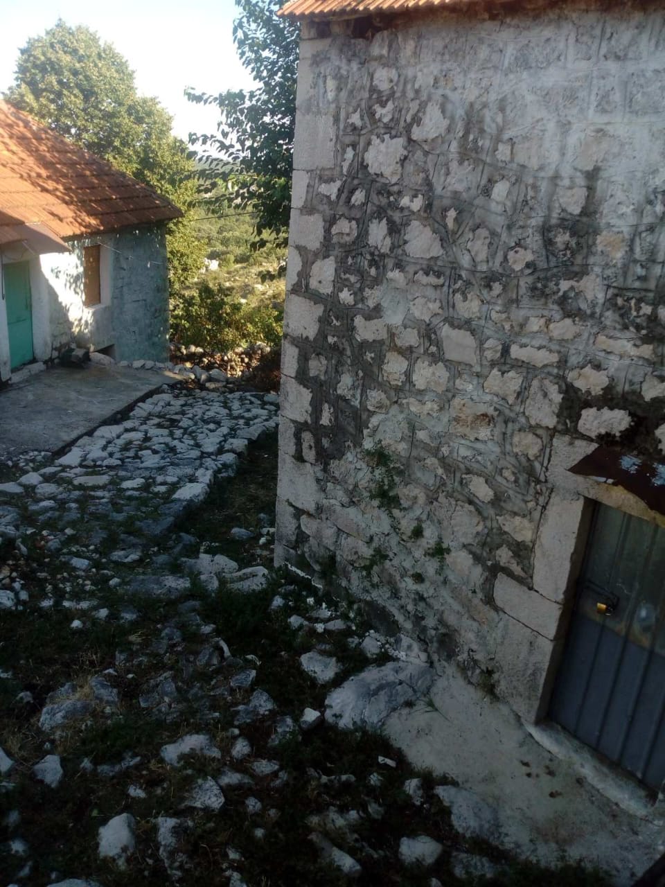 House for sale Cetinje 113m2 - 3