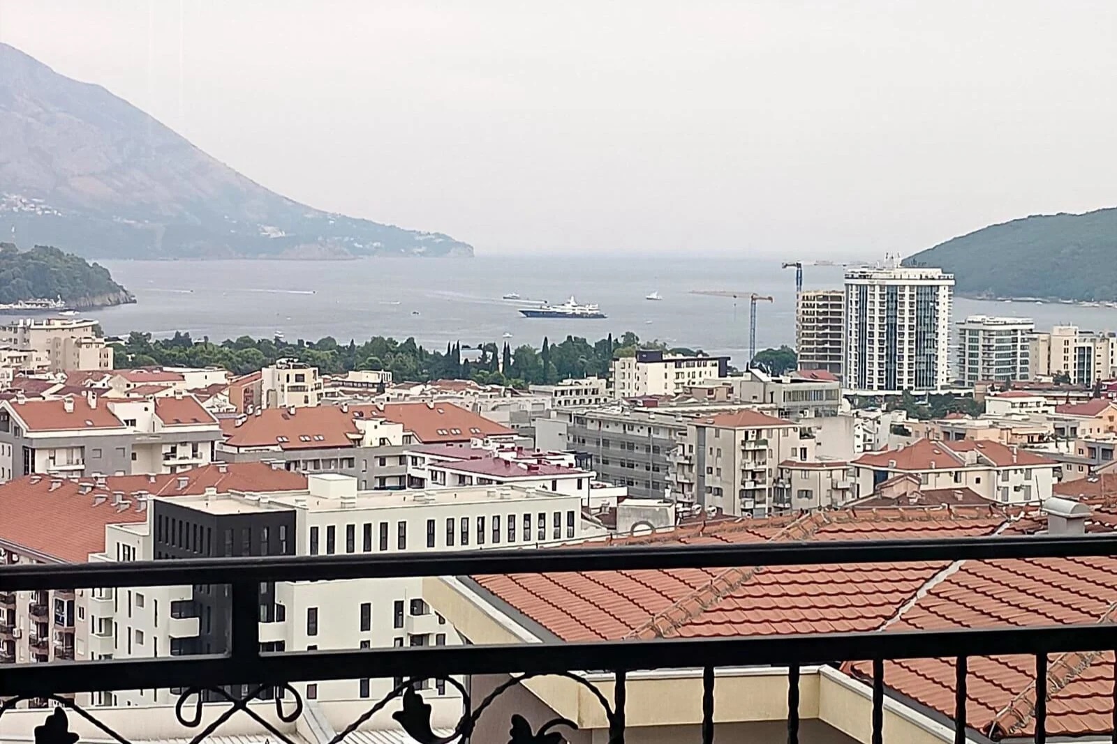 One bedroom apartment for rent Budva 45m2