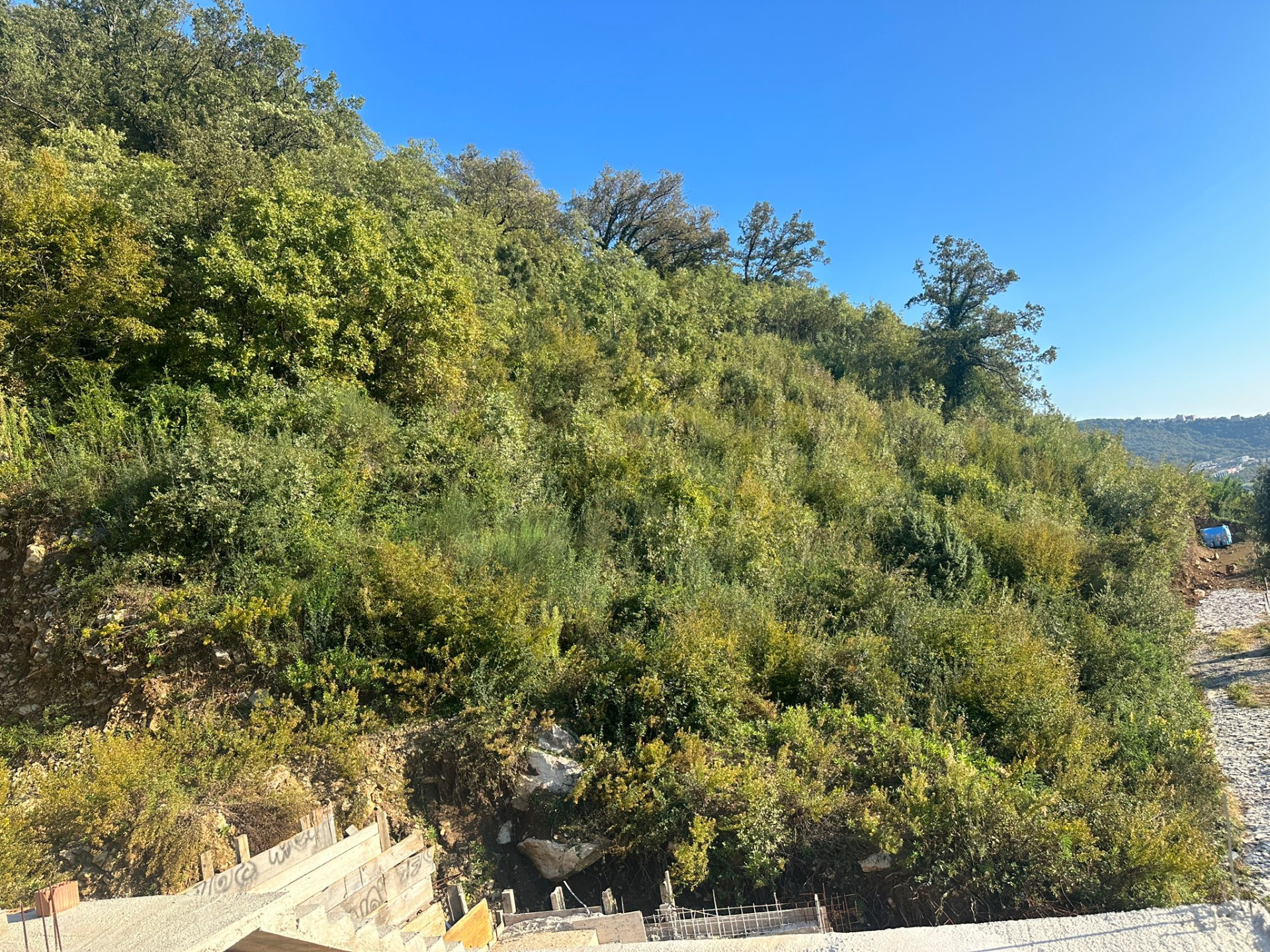 Урбанизированный участок на продажу Ластва Грбальска 364м2 - 3