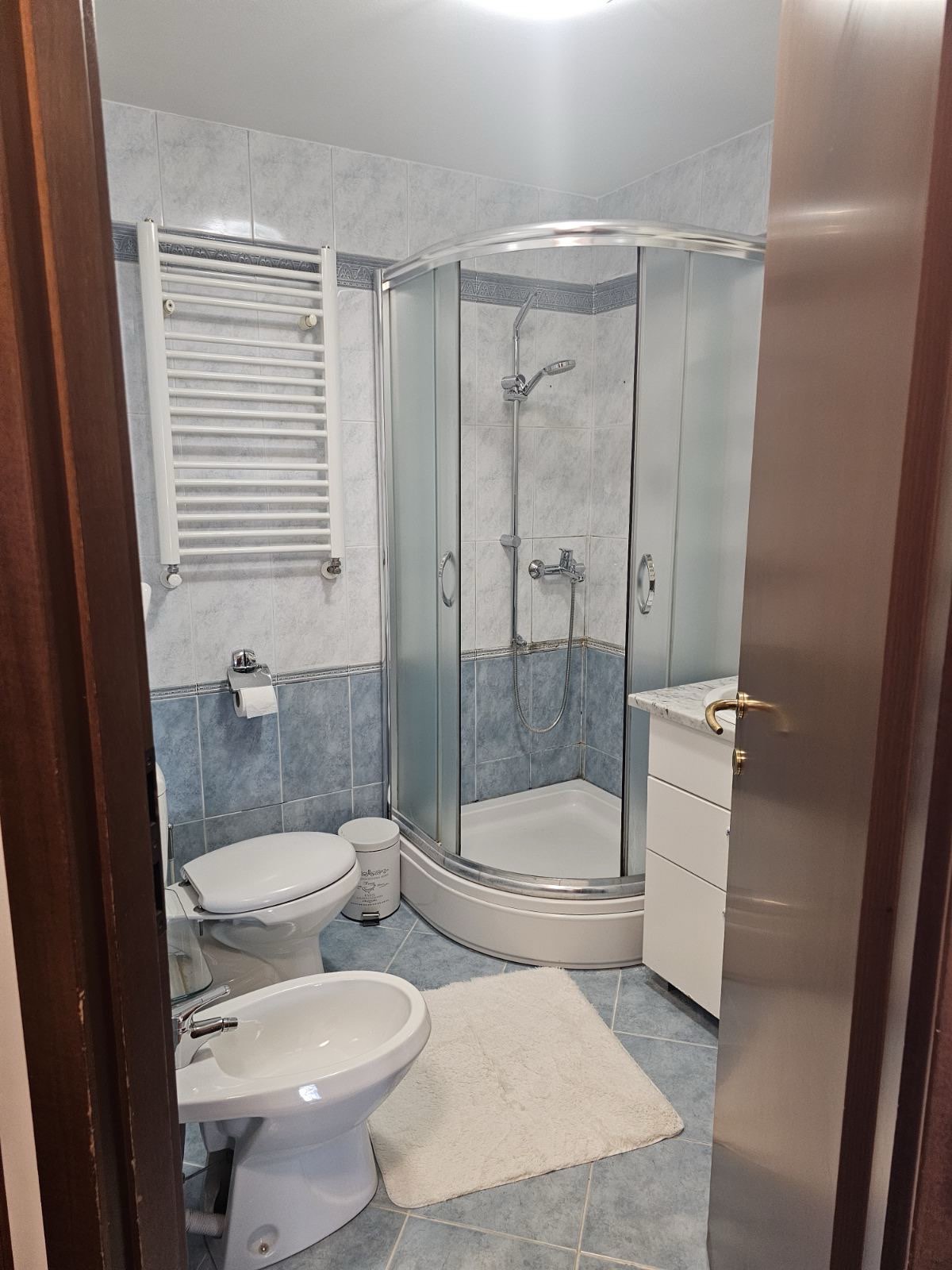 Trosoban stan za izdavanje Stari Aerodrom 130m2 - 4