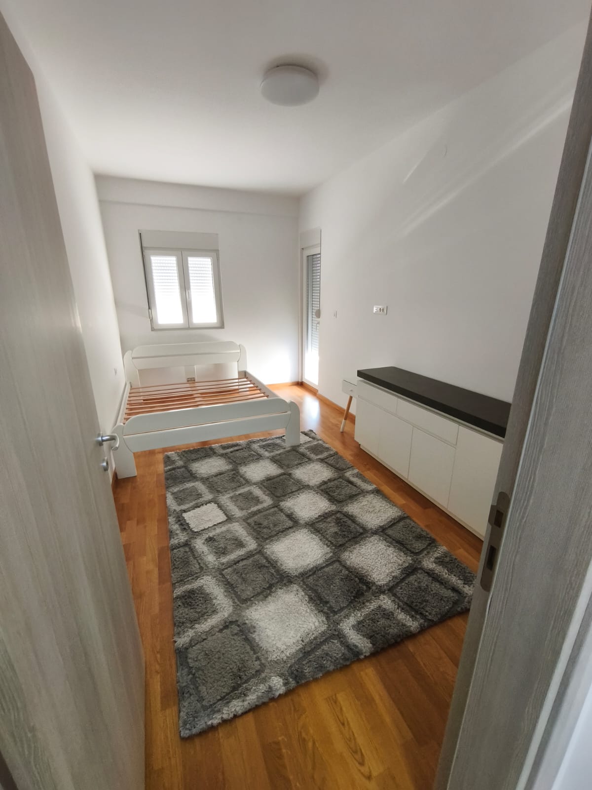 Stari Aerodrom’da kiralık iki yatak odalı daire 80m2 - 10