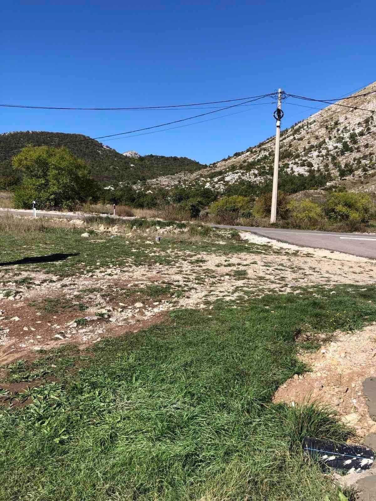 Şehirleşmiş arsa satılık Krstac 1240m2 - 3