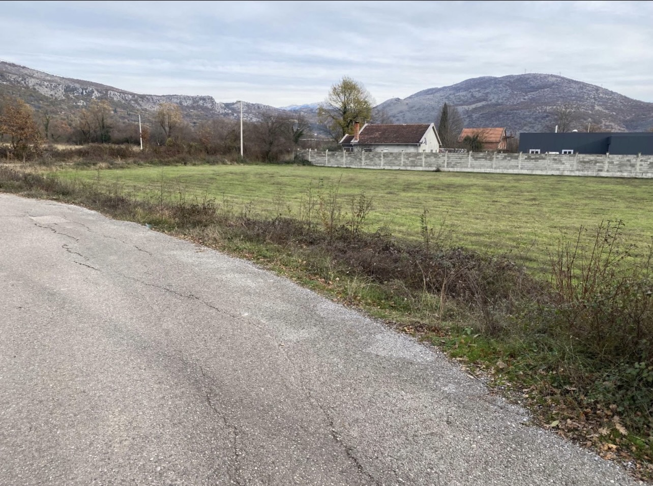 Satılık arsa Podgorica 3000 m2 - 7
