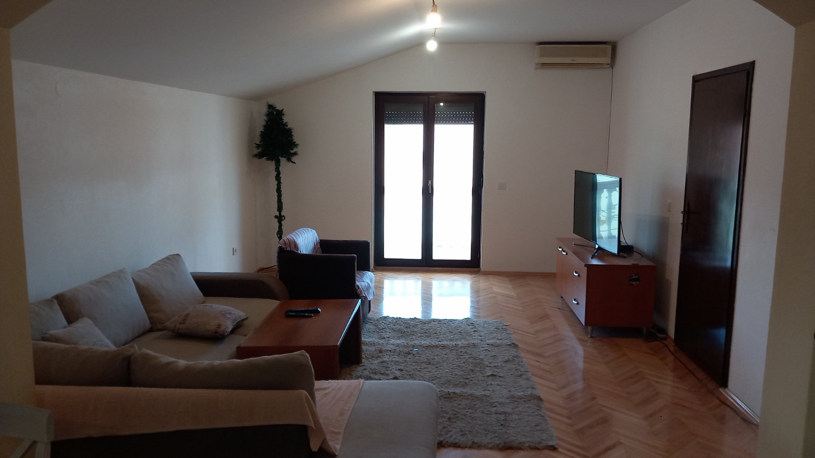Three bedroom for rent Podgorica 130m2