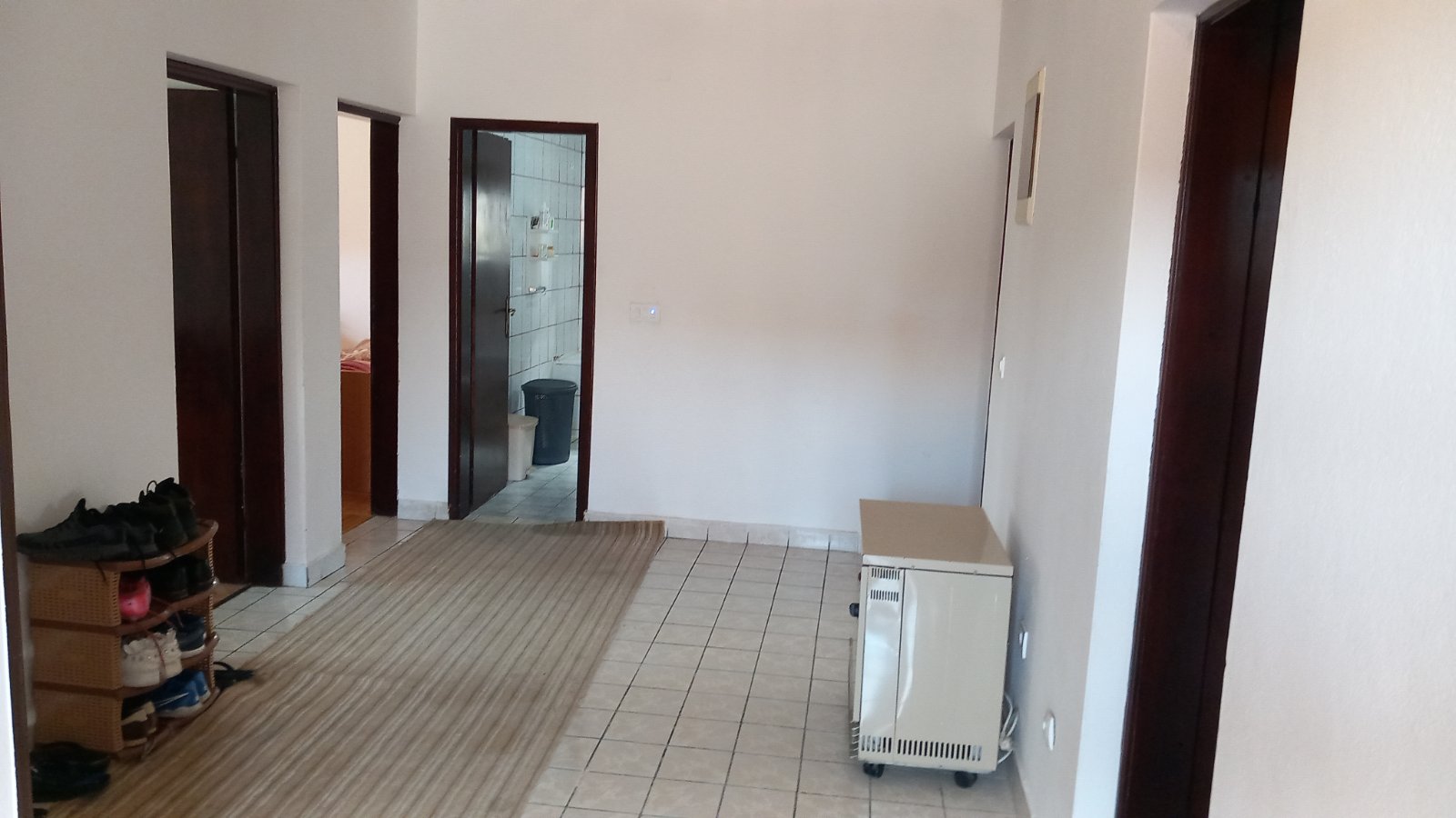 Podgorica’da 130 m2 üç yatak odalı kiralık daire - 10