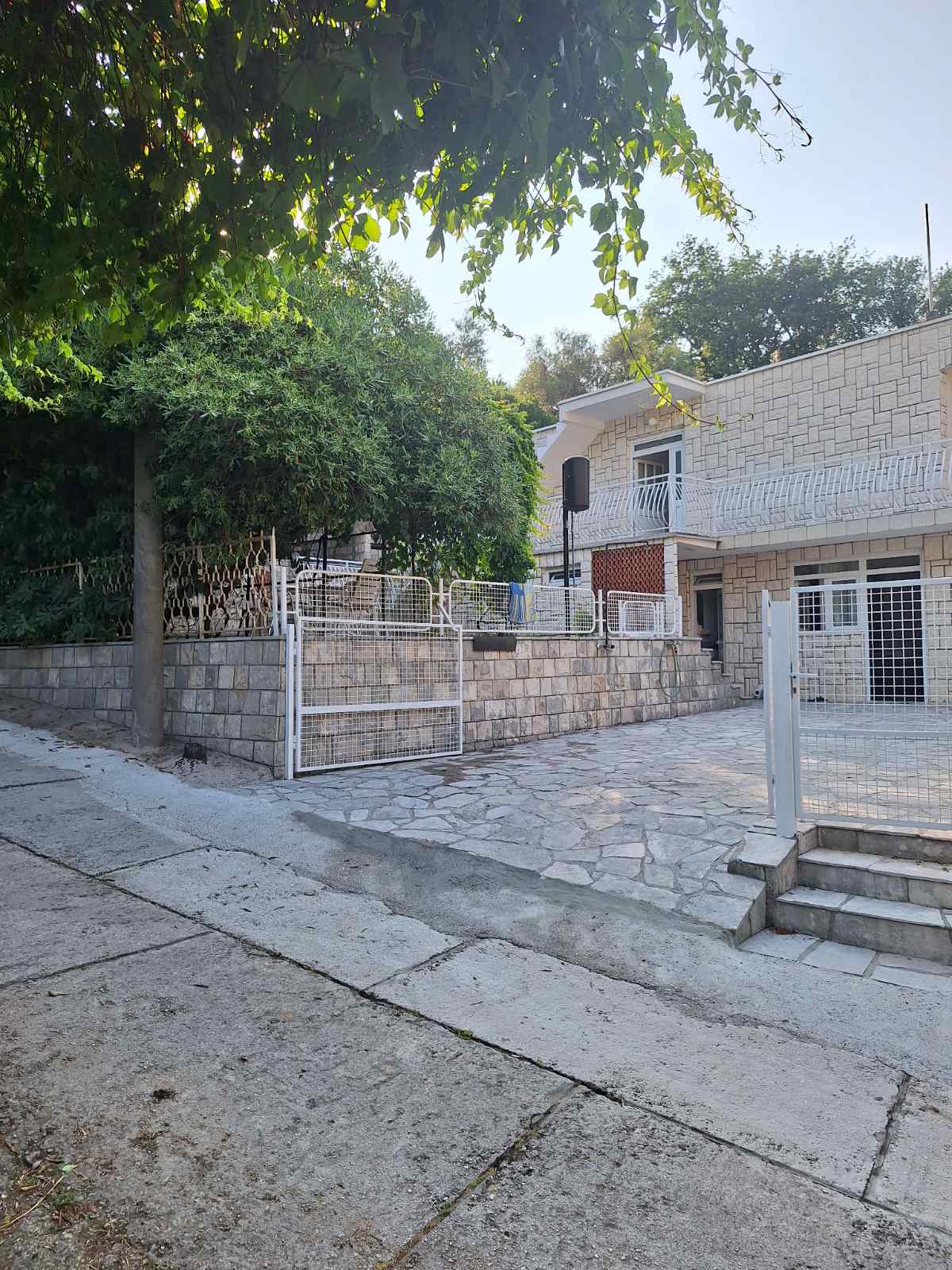 House for sale Prcanj 141m2 - 3