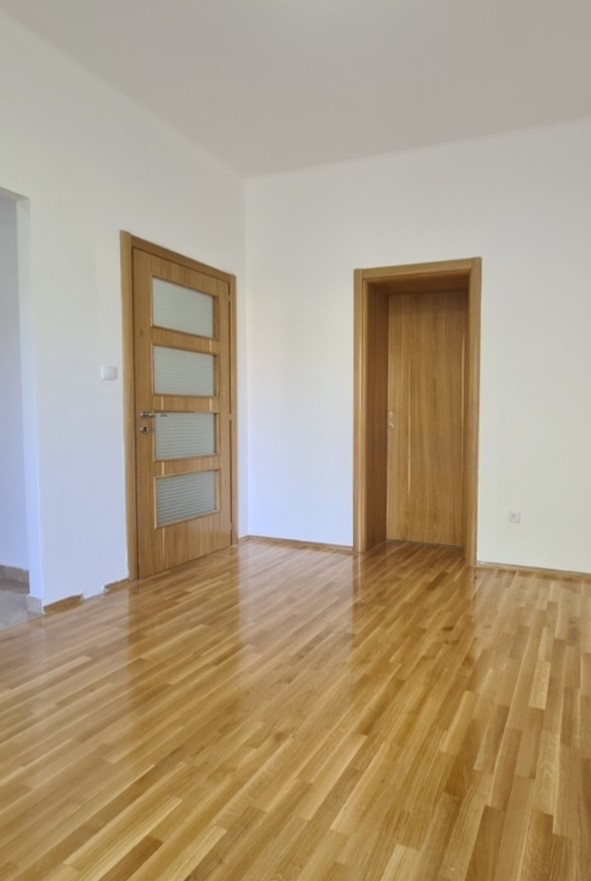 Podgorica’da kiralık bir yatak odalı daire 57 m2 - 2