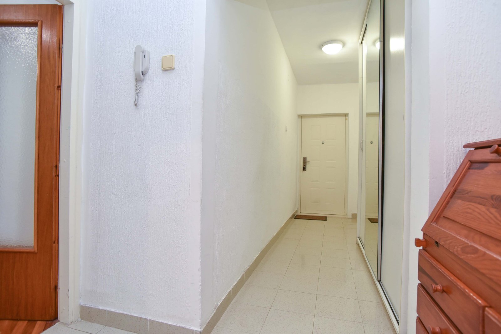 Three bedroom apartment for rent Budva 93m2 - 7